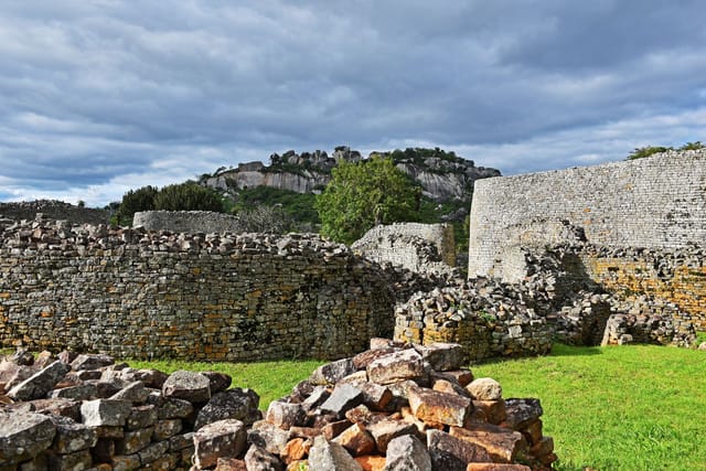 Great Zimbabwe: The Stone City Defying Colonial Narratives