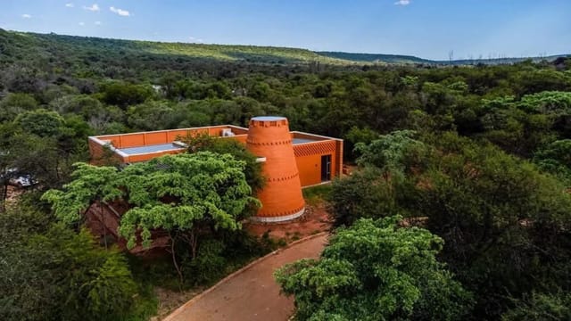 How South Africa's Lapalala Wilderness School Used Rammed Earth From Its Own Foundations to Go Net Zero
